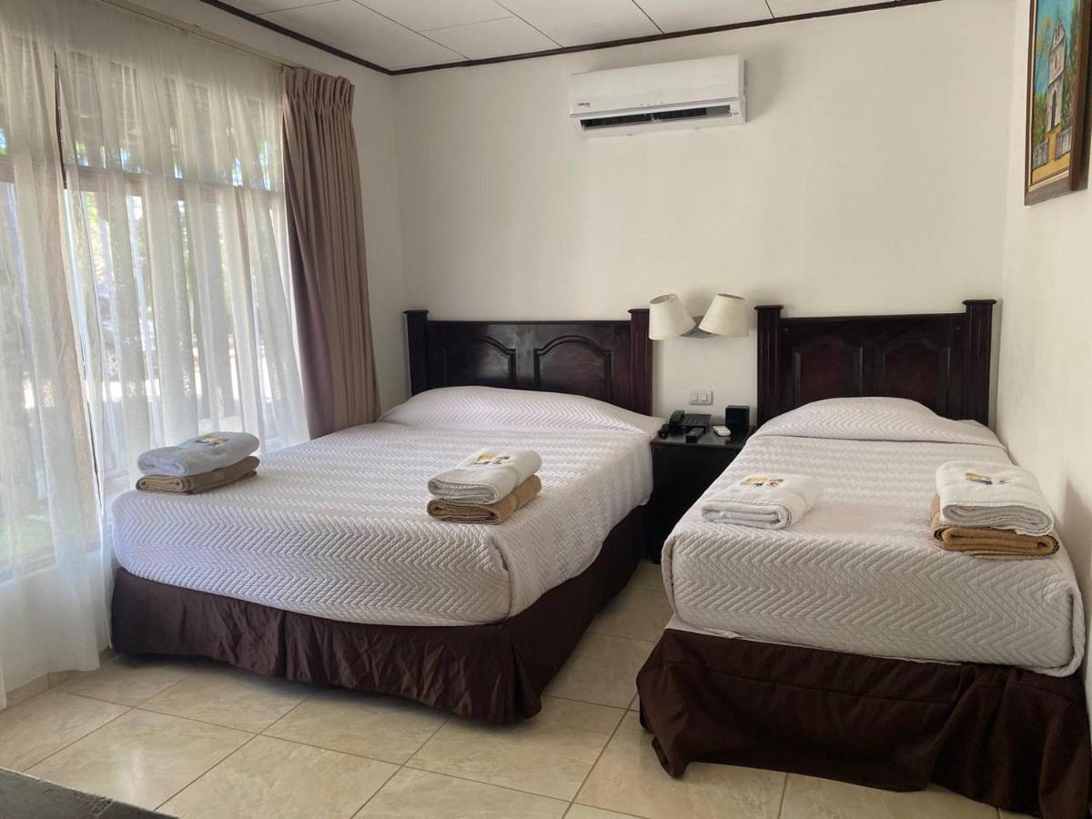 Hotel Nacazcol - Playas Del Coco Esterno foto