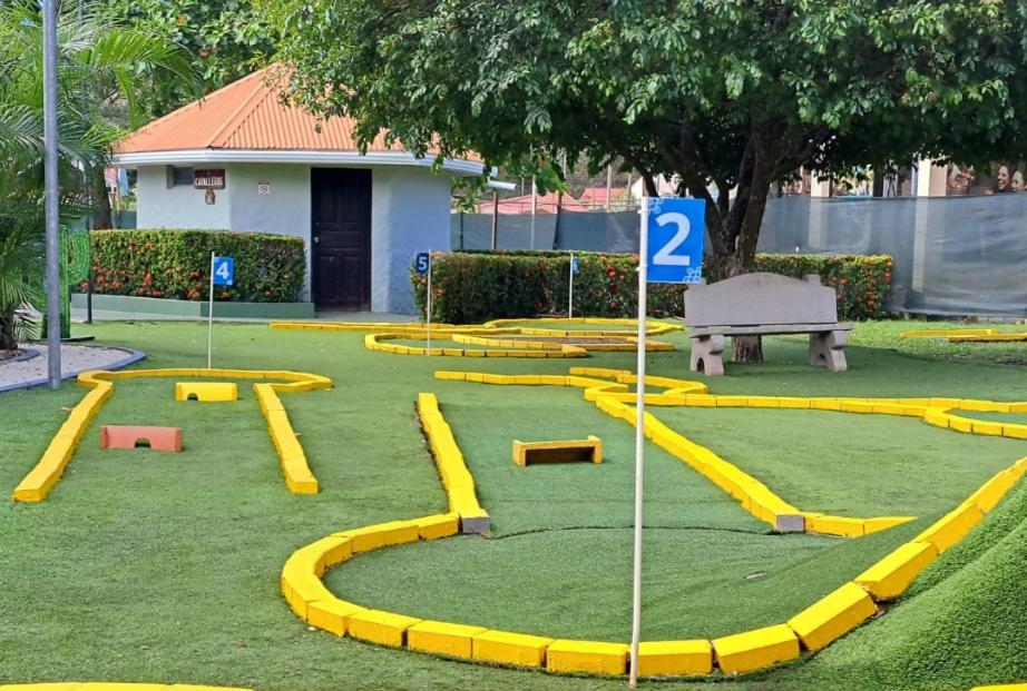 Hotel Nacazcol - Playas Del Coco Esterno foto